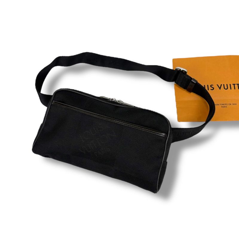 Louis Vuitton Damier-juan Acrobat Messenger Bag Crossbody Bag Noir Black