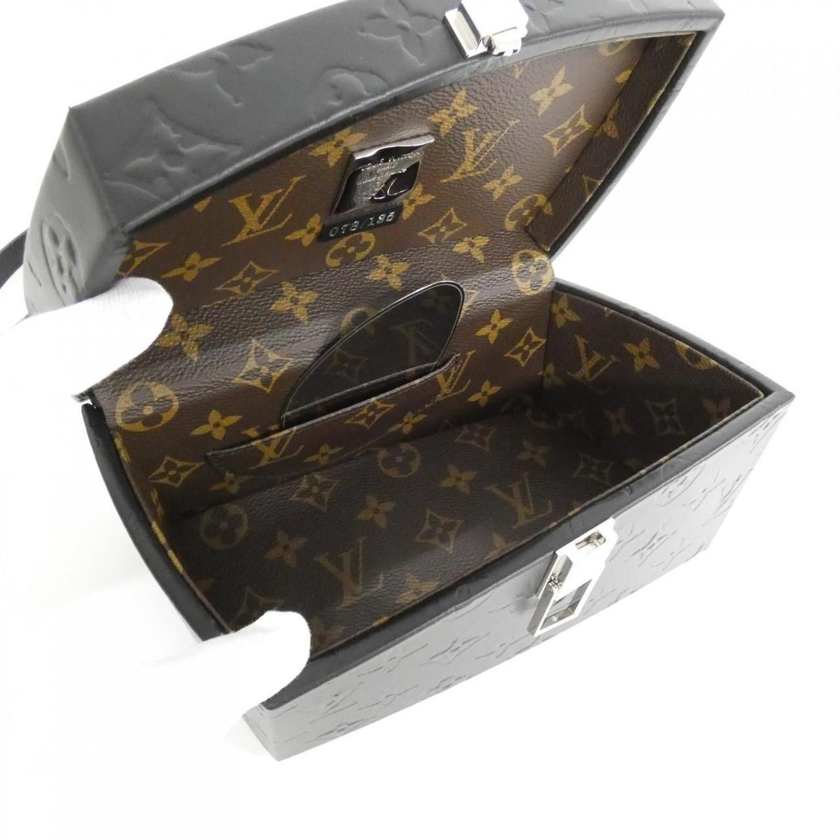 Louis Vuitton Twisted Box Bag — view 9