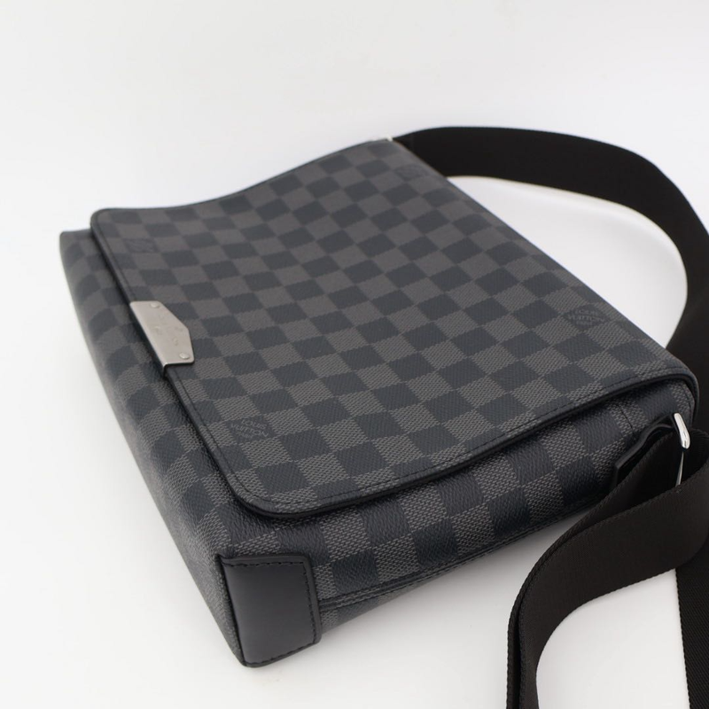 Louis Vuitton N40349 Damier Graphite Crossbody District PM NV2 Shoulder Bag
