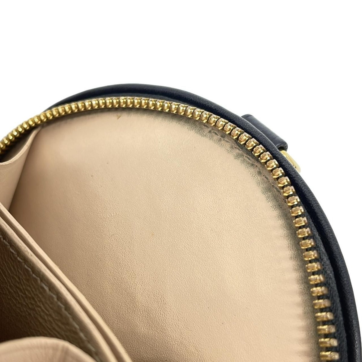 Louis Vuitton Monogram Reverse Mini Boite Chapeau Shoulder Bag — view 9