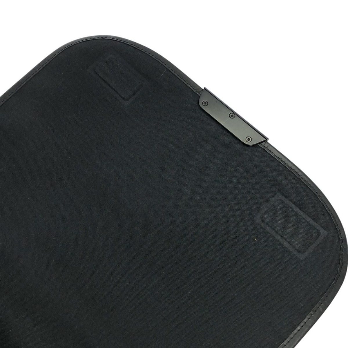 Louis Vuitton Damier Graphite Daniel MM Shoulder Bag — view 9