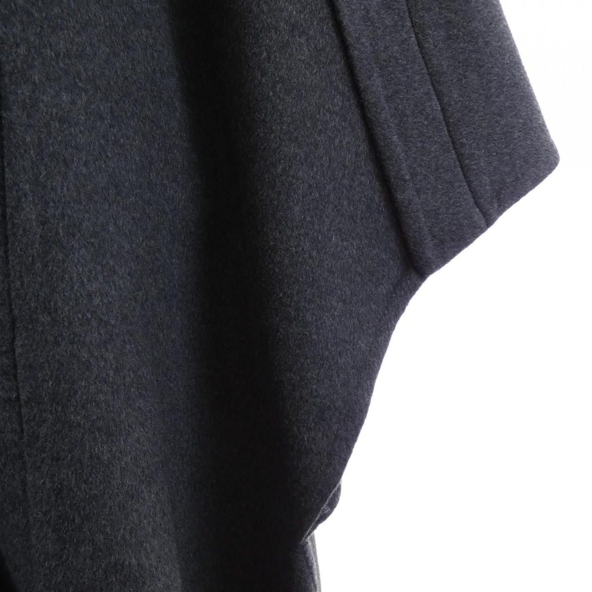 Louis Vuitton Cape Capes & Ponchos Gray — view 6