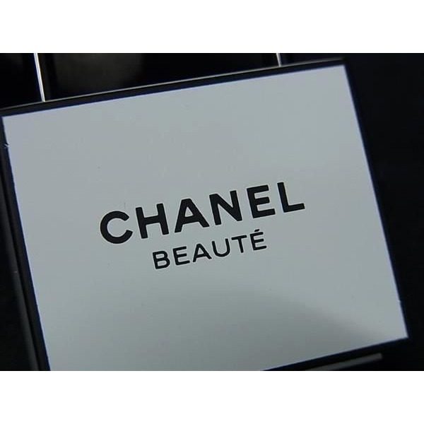 Chanel CC Logo la Collection Cadena Padlock Black White — view 5