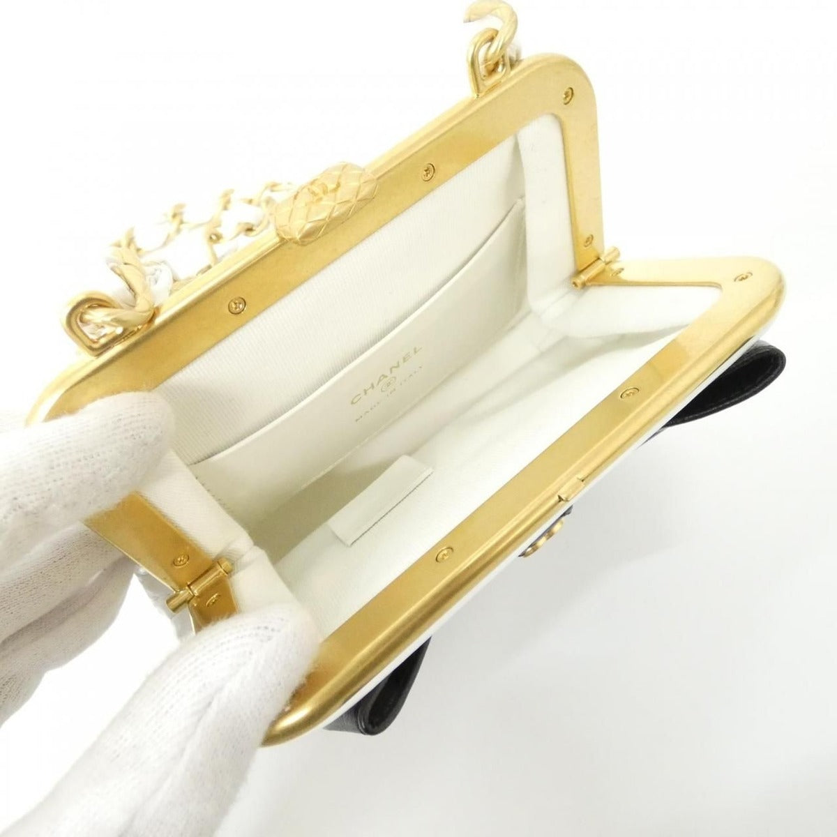 Chanel Chain Clutch Black — view 6