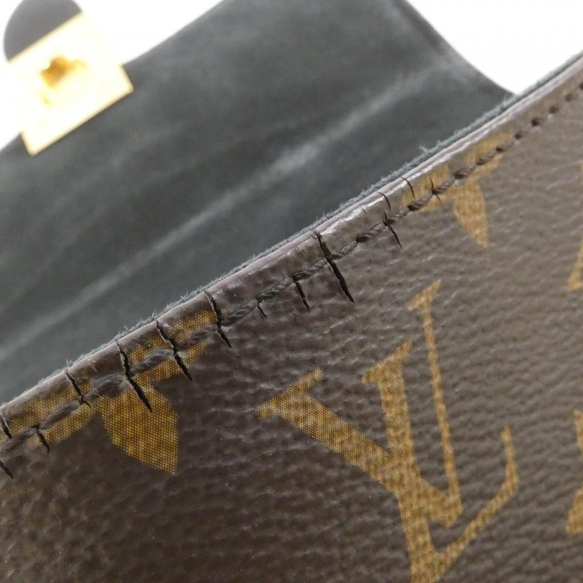 Louis Vuitton Monogram Locky BB Bag — view 10