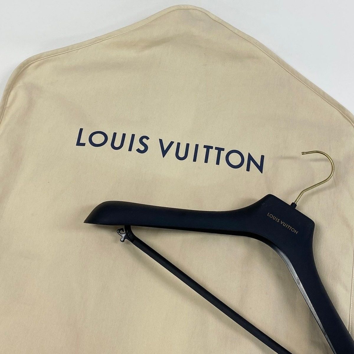 Louis Vuitton D2 Embroidered Leather Bomber Jacket 52 Black Cowhide Super — view 13