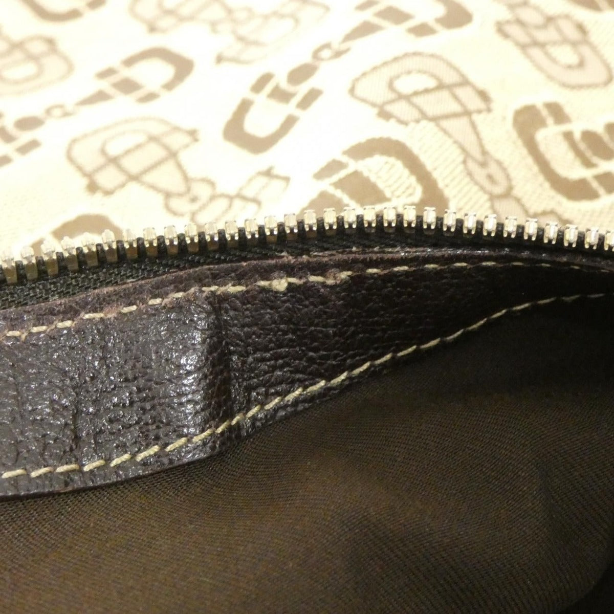 Gucci Shoulder Bag — view 7