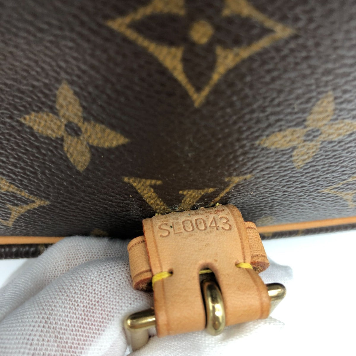 Louis Vuitton Sologne Shoulder Bag Monogram — view 13