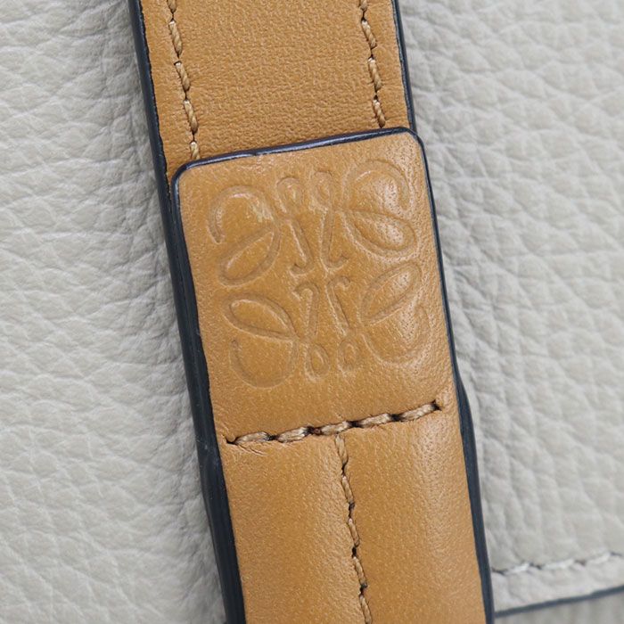 Loewe Trifold Wallet Tri-fold Wallet Calfskin Women