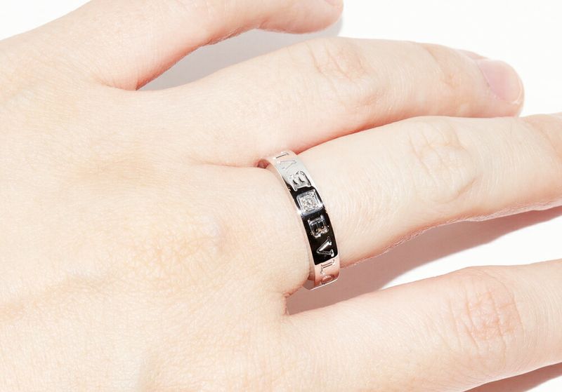 Bulgari Ring 18K White Gold Diamond 1p(004ct) Bzero1 Ring (double Logo Ring )
