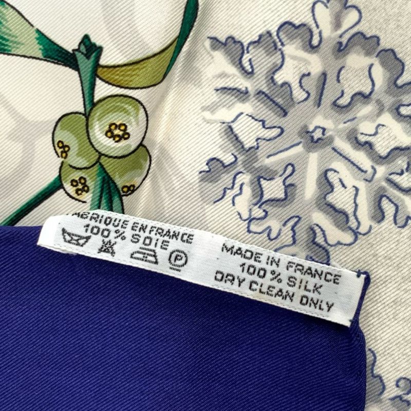 Hermes Carre 90 Neige D'antan Last Year's Snow Scarf 100% Silk