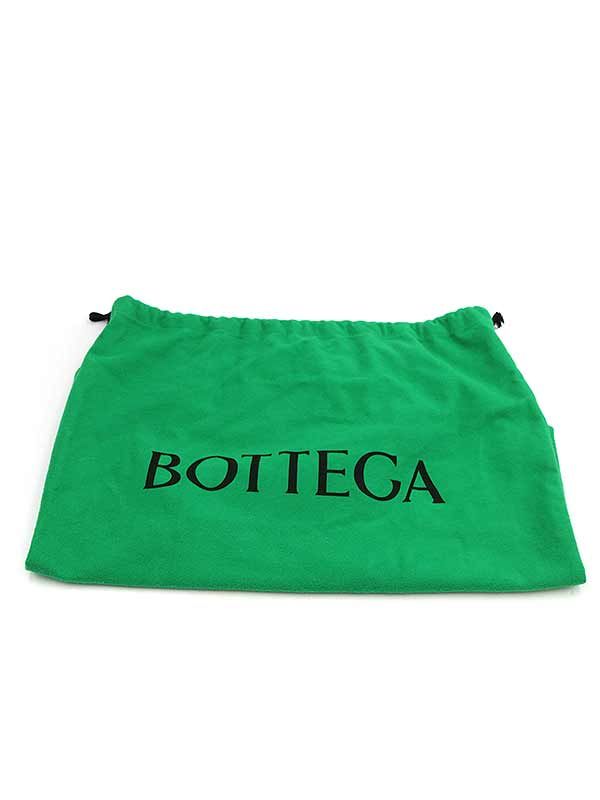 Bottega Veneta Maxi Padded Tech Cassette White Size: