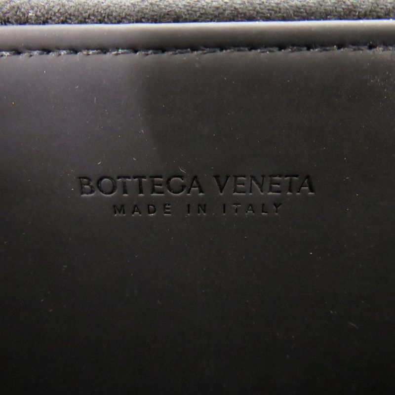 Bottega Veneta Round Zipper Debossed Intrecciato 593217 Rubber Black Long