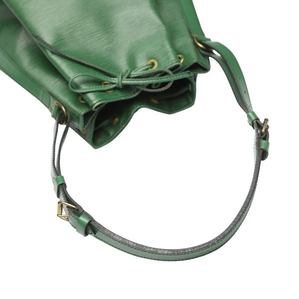 Louis Vuitton Epi Noe Drawstring Shape Shoulder Bag Borneo Green