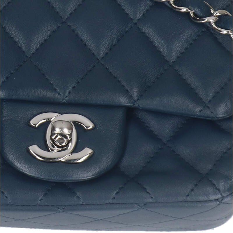 Chanel Mini Matelasse 16 Lambskin Chain Shoulder Bag Women 16