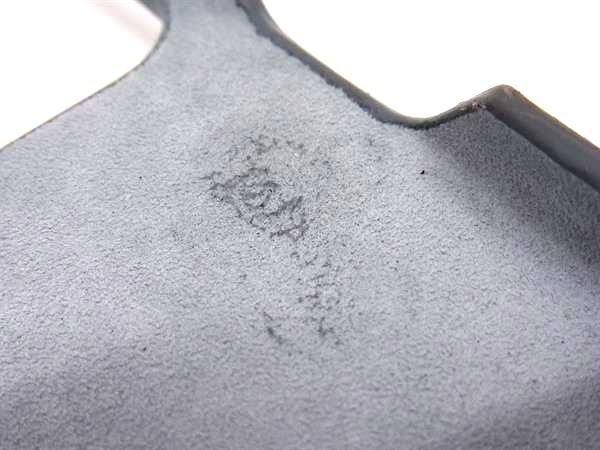 Christian Dior Christian Dior Lady Dior Cannage Leather Iphone 15 Pro Phone