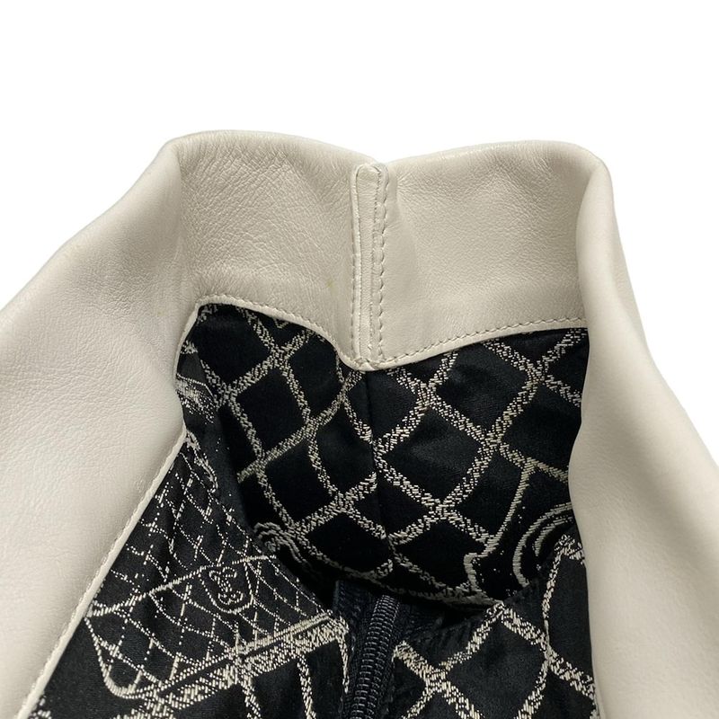 Chanel Essential Tote Ivory And Black Lambskin