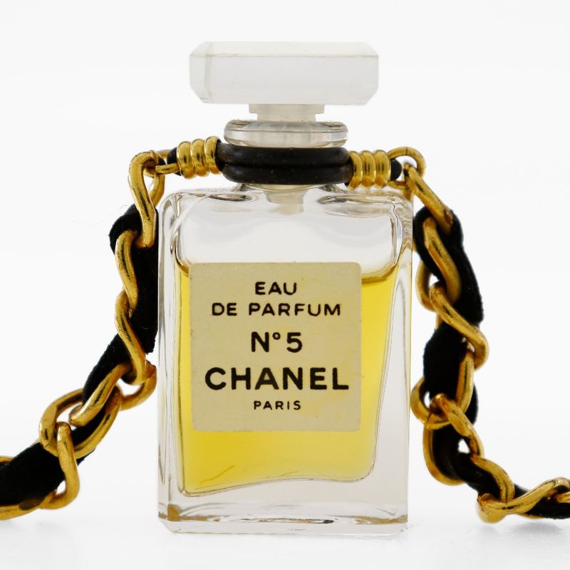 Chanel Parfum Bottle No.5 Gold Plated Ladies 55.5g Necklace
