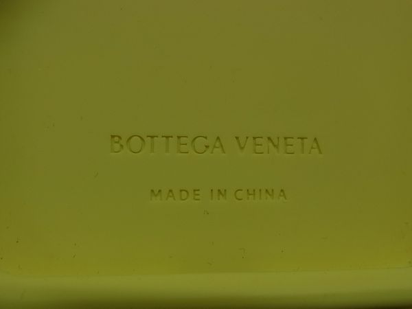 Bottega Veneta Intrecciato Rubber Phone Shoulder Case For Iphone