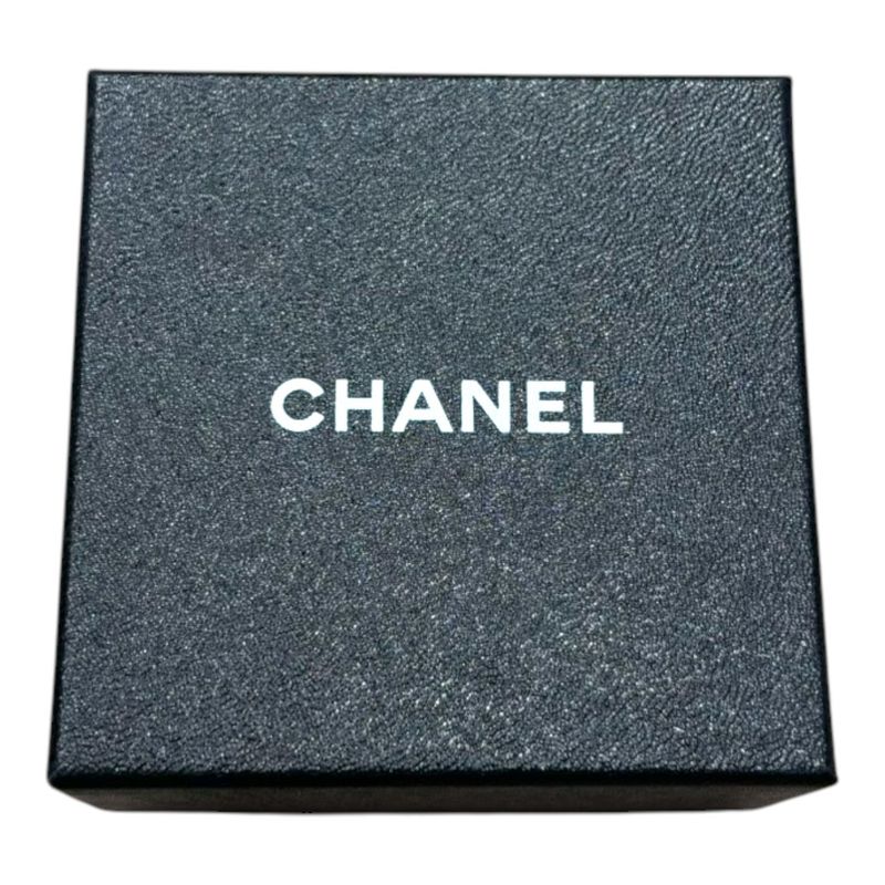 Chanel 93A Coco Mark Pearl Earring Ladies White FREE