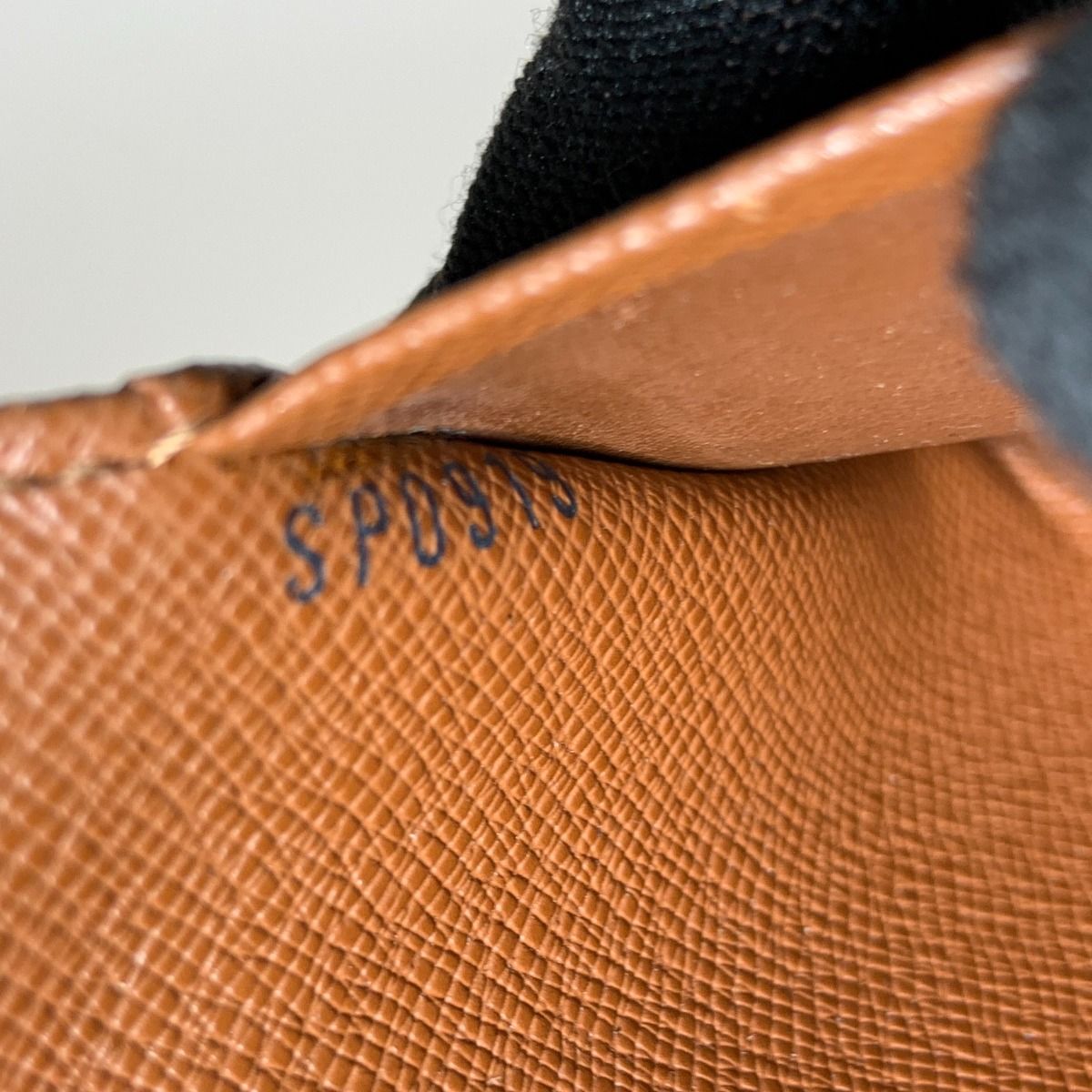 Louis Vuitton Monogram Porte Papier Zip Bifold Wallet M61207 Brown