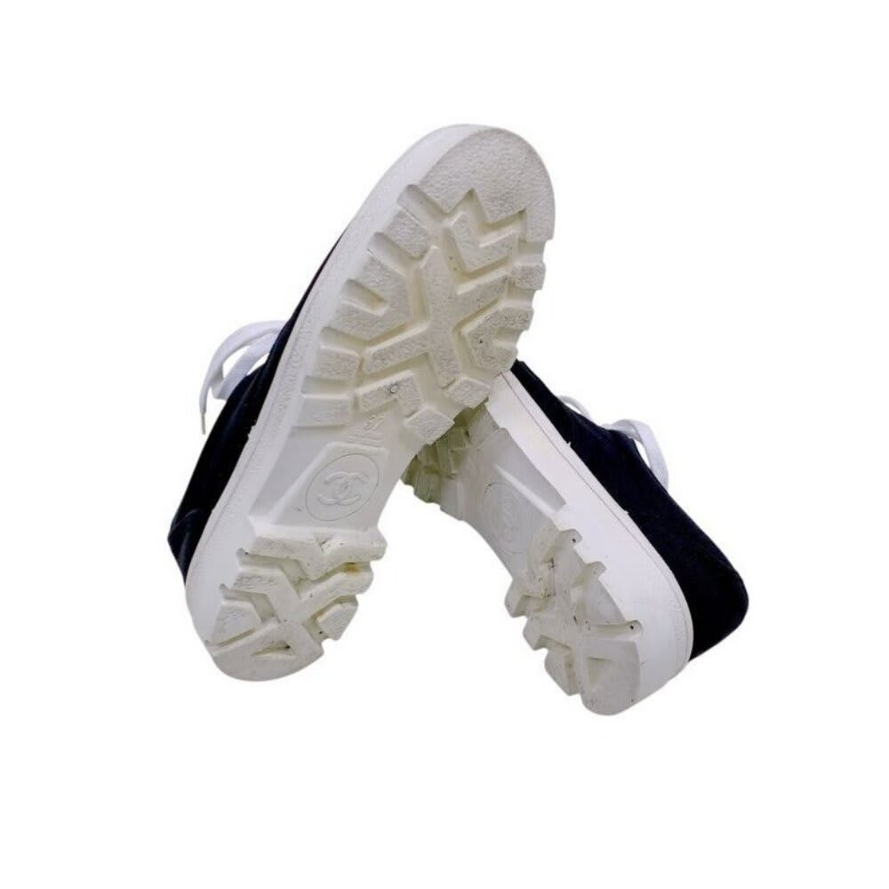 Chanel CC Sneakers Black and White Coco Mark Bicolor Canvas Shoes 37 7