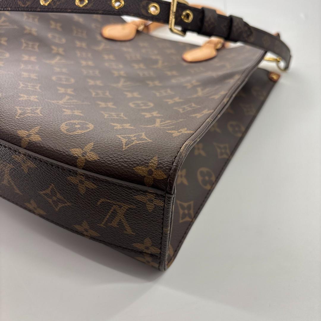 Louis Vuitton Monogram Sac Plat PM Tote Bag — view 8