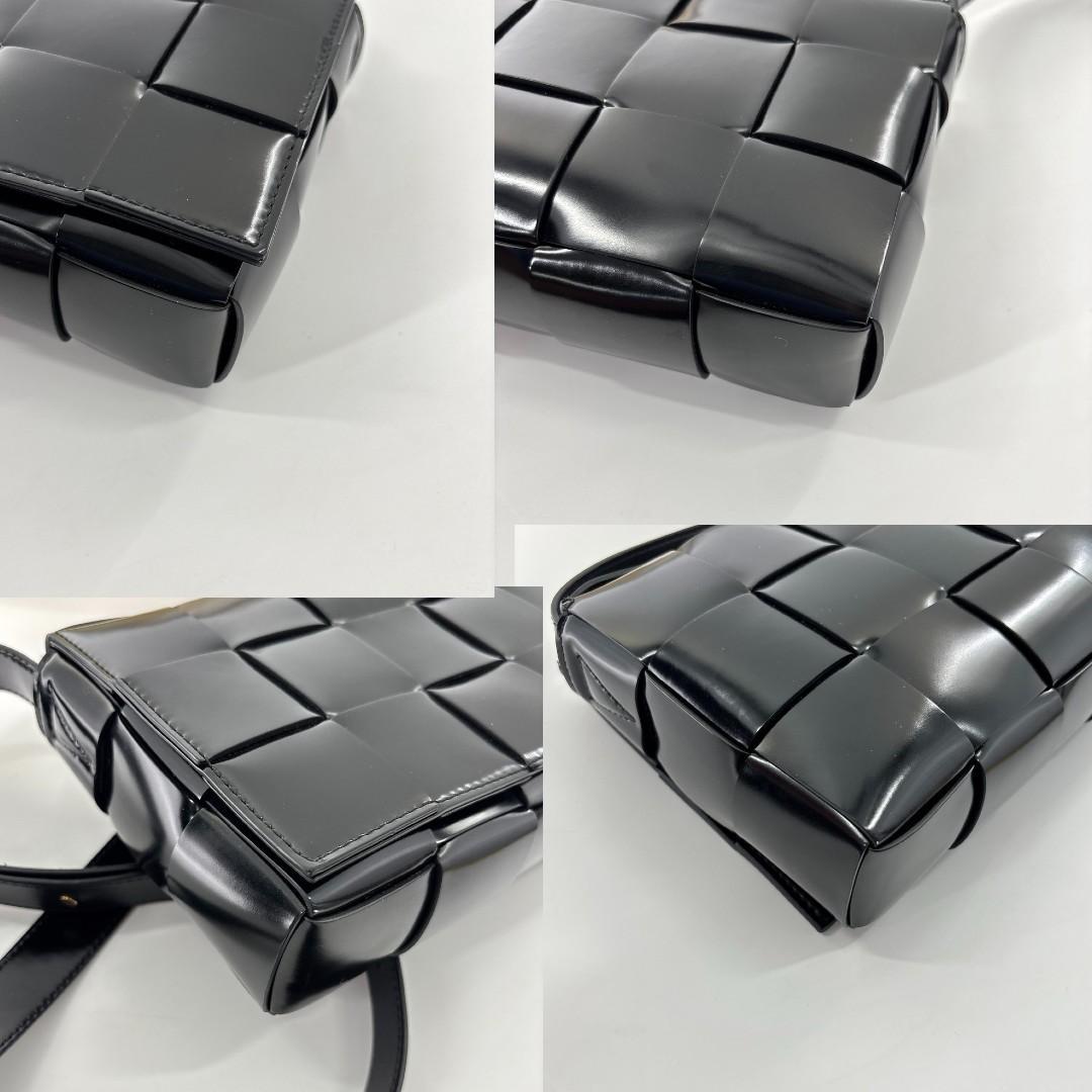 Bottega Veneta Maxi Intrecciato Cassette Shoulder Bag — view 8