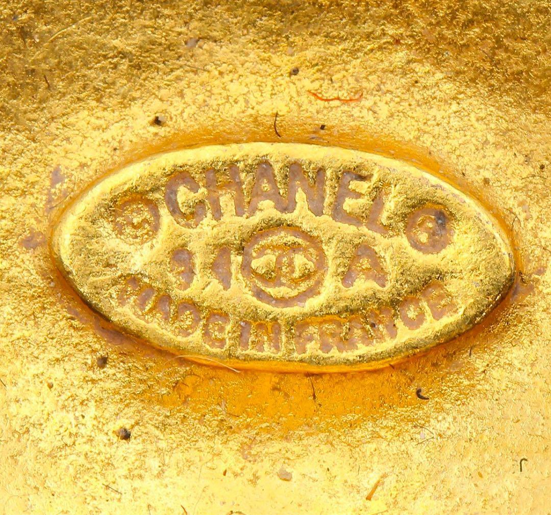 Ultra Chanel Coco Mark Round Earrings