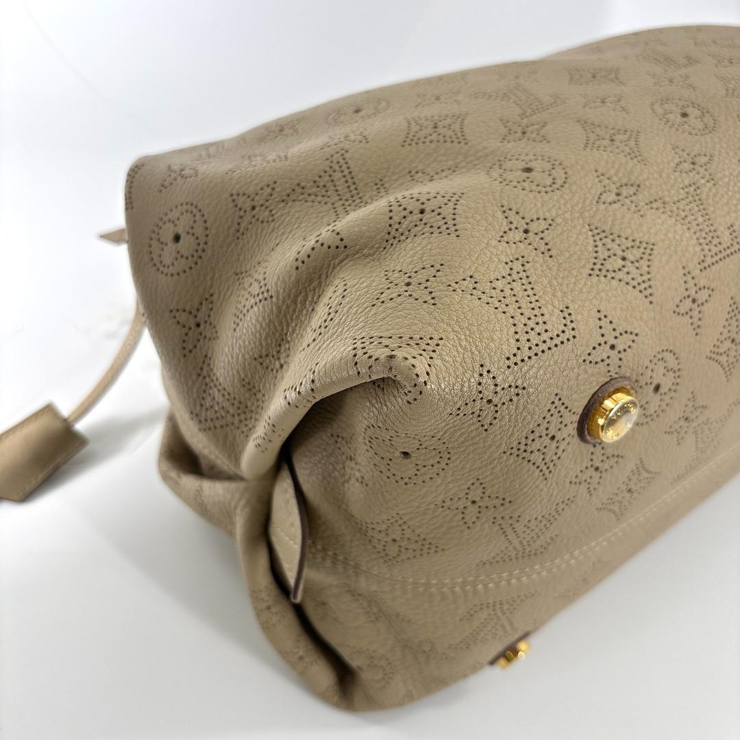 Louis Vuitton Mahina Galatea MM Shoulder — view 9
