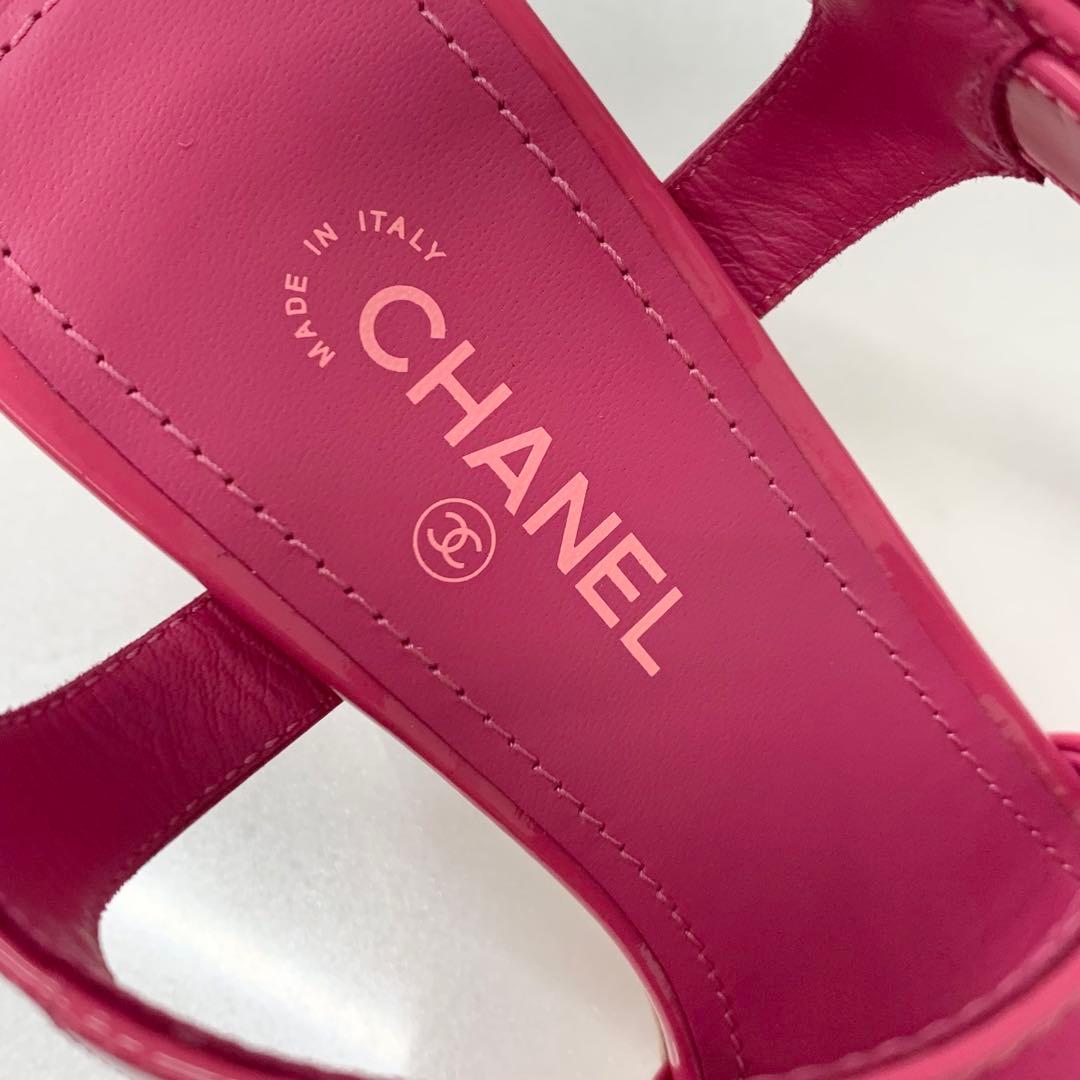 Chanel CC Logo Patent Strap Sandals Pink