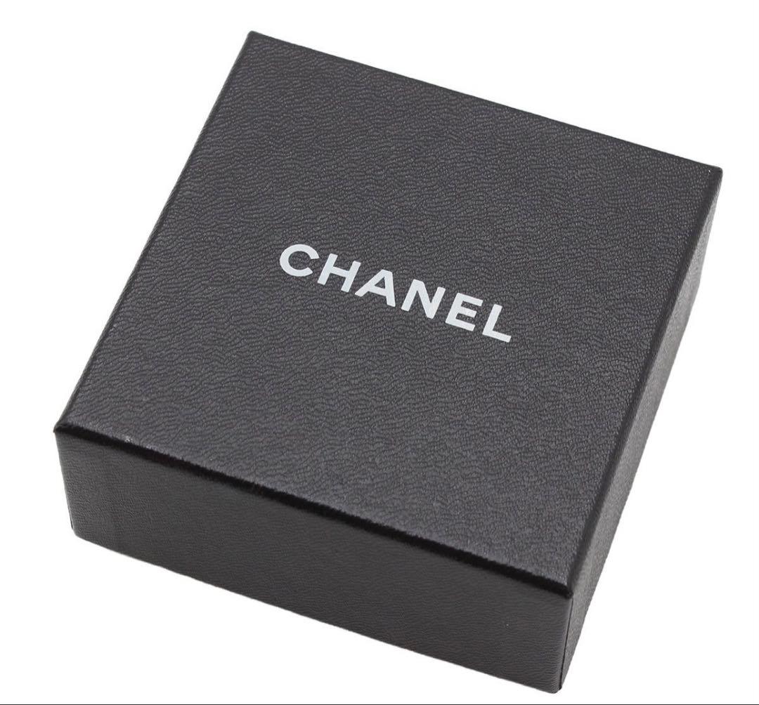 Chanel Coco Mark Bell Motif Swing Earring 95P