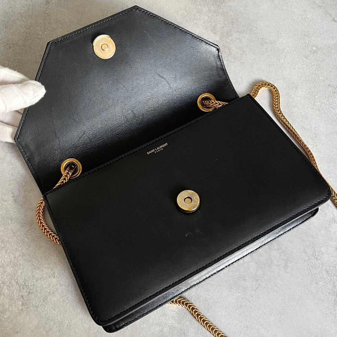 Saint Laurent Betty Shoulder Bag Black Gold Chain — view 8
