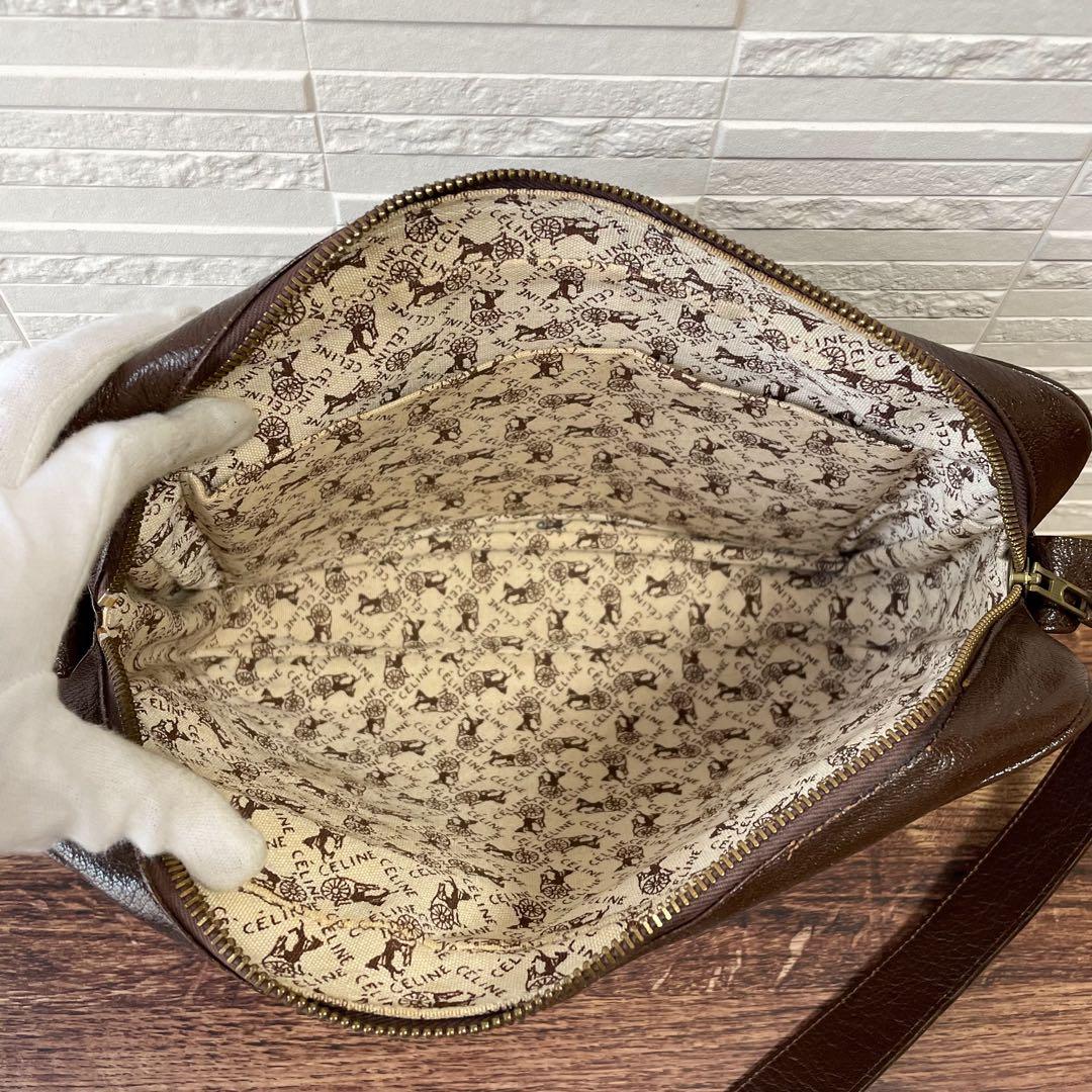 Celine Leather Carriage Logo Gold Shoulder Bag Brown — view 8