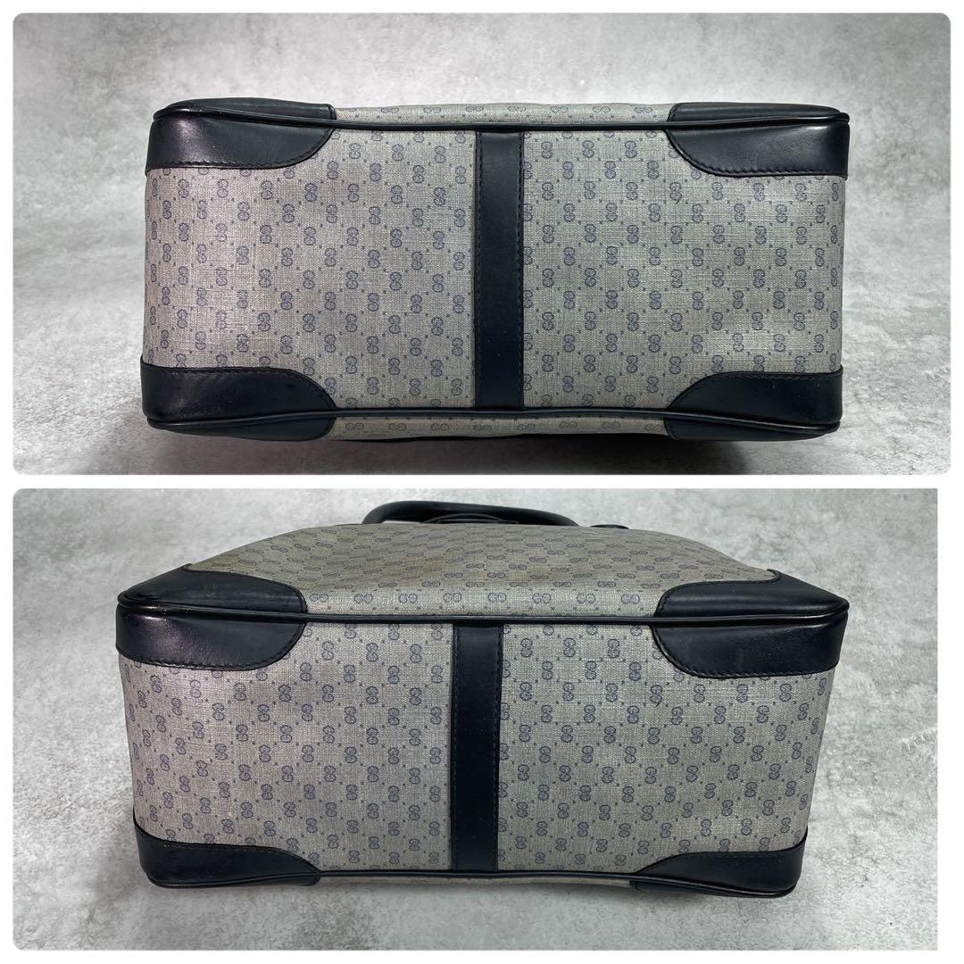Gucci GG Handbag Navy Beige Leather Logo — view 8
