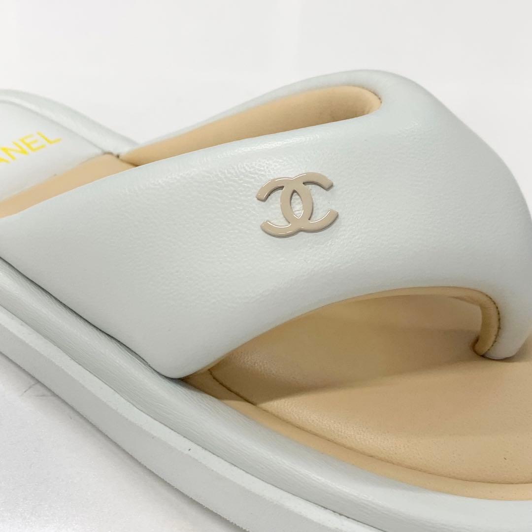 Chanel CC Logo Leather Thong Sandals White
