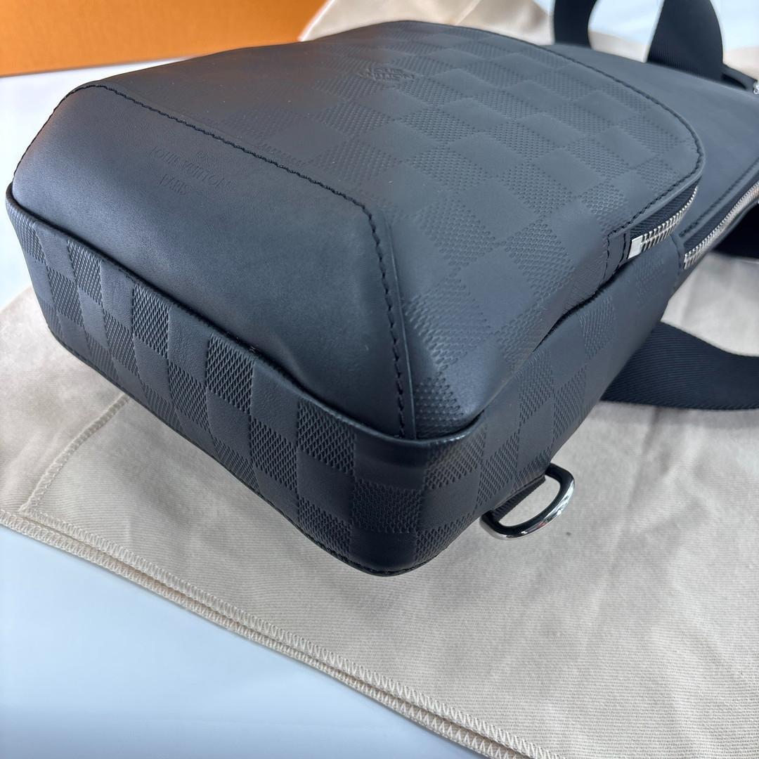 Louis Vuitton Damier Infini Avenue Sling Bag Black — view 9