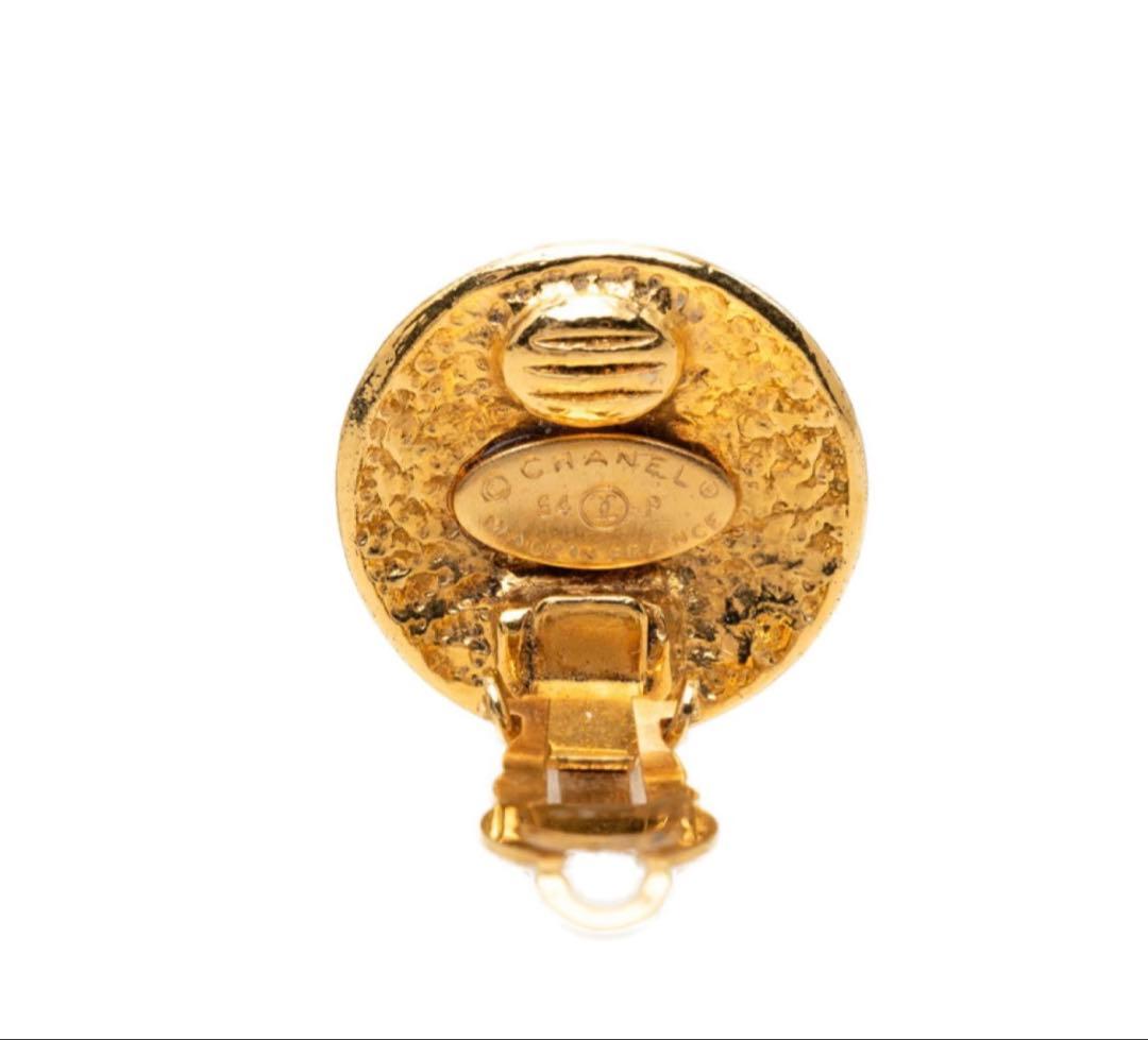 Chanel 94P CC Logo Vintage Round Earrings — view 3