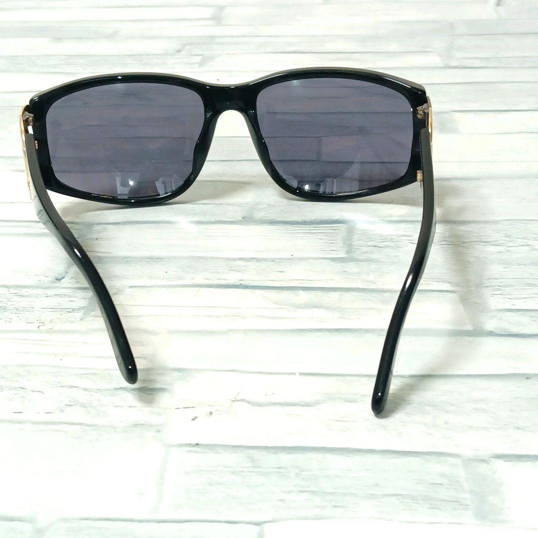 Chanel Sunglasses CC Logo Black Gold Wellington Eyewear — view 9