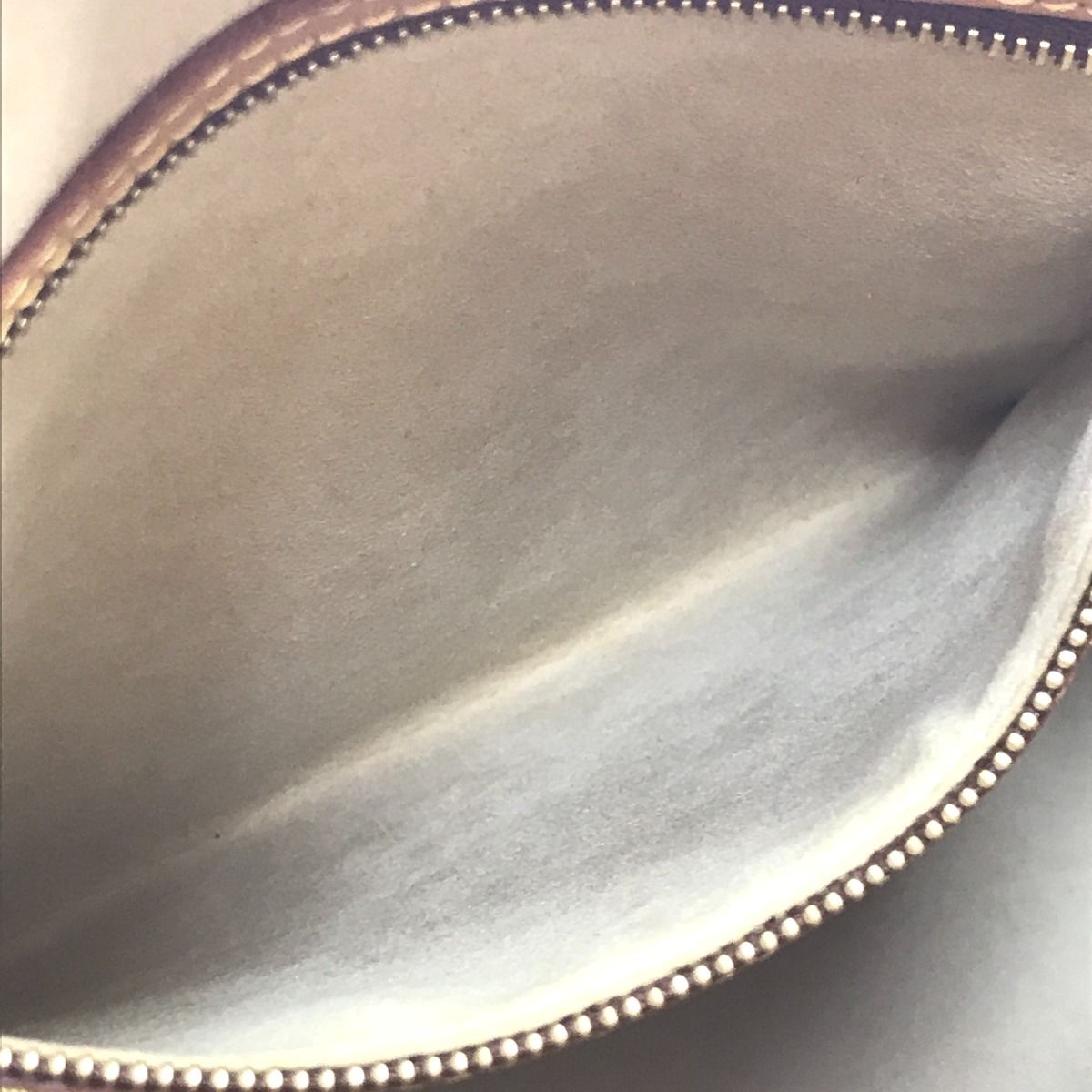 Louis Vuitton Handbag Monogram Looping