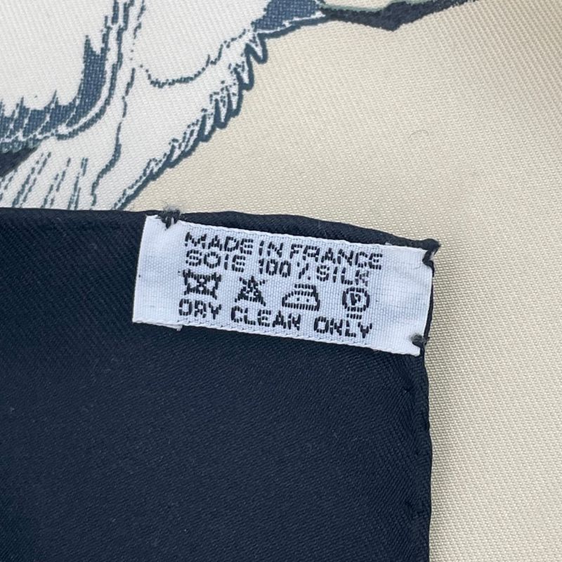 Hermes Carre 90 Chaque Rencontre EST Unique Once-in-a-lifetime Scarf Bird