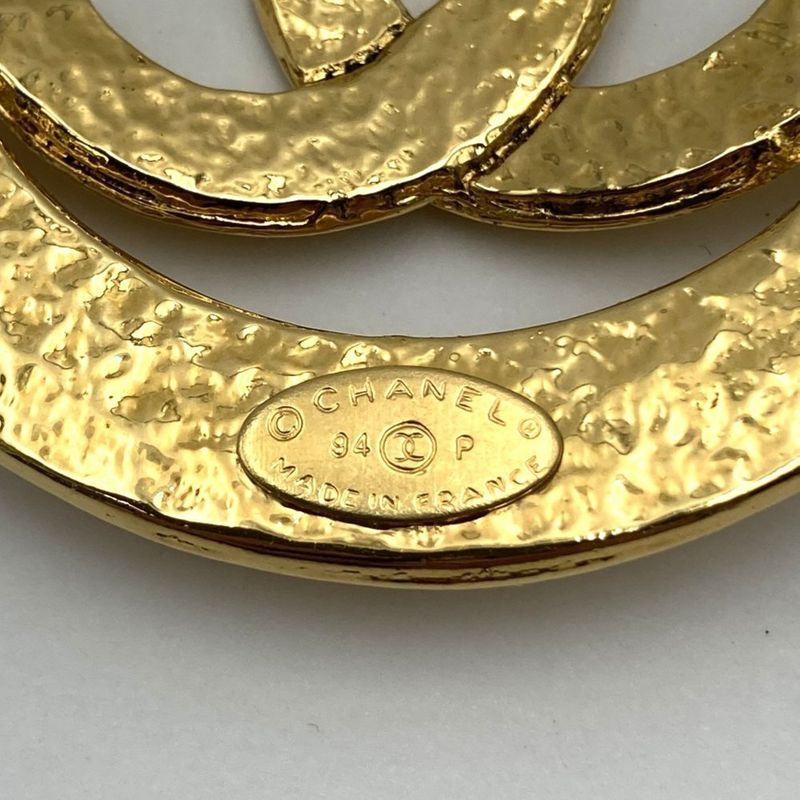 Chanel Brooch Coco Mark Gold Ladies Vintage Round Fashion Small Accessories