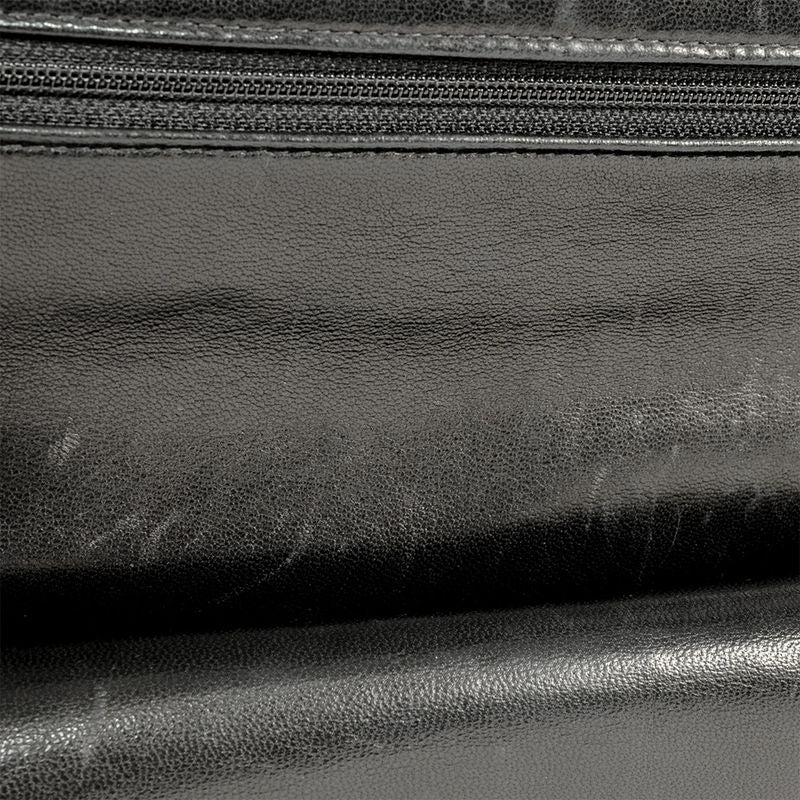 Chanel Matelasse 25 W Flap Chain Shoulder Bag Lambskin Black Gold Hardware Coco