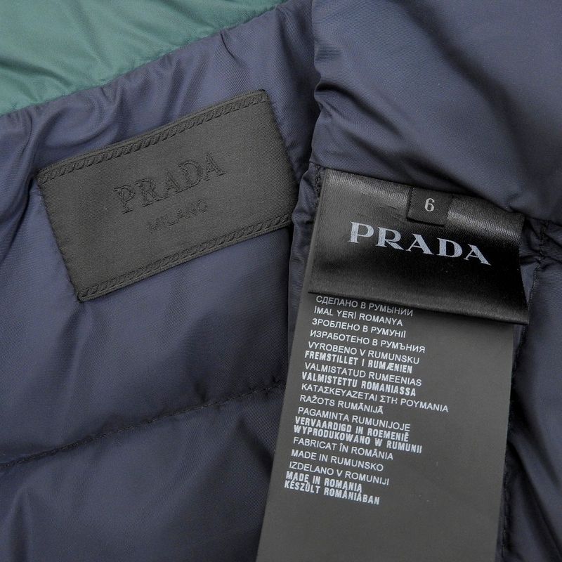 Prada Current Black Tag Triangle Logo Down Jacket 6Y Kids Hood Storage 110-120cm