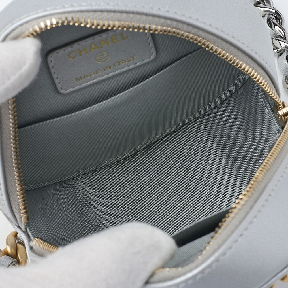 Chanel Shoulder Bag Tote Bag Chanel 19 Matelasse Chain Shoulder Lambskin Silver
