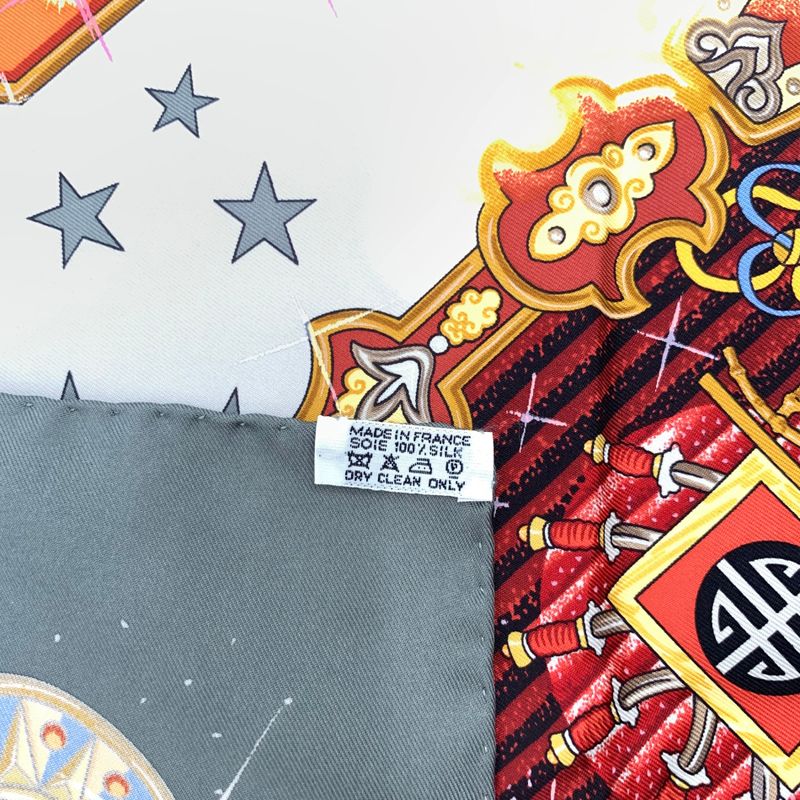 Hermes Carre 90 LA Magie Magic Rabbit Magic Tricks Pigeons Clowns Silk Scarf