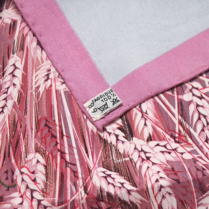 Hermes Lapins DANS UN Champ DE Scarf Carré 90 Flowers Rabbit All Silk Shawl