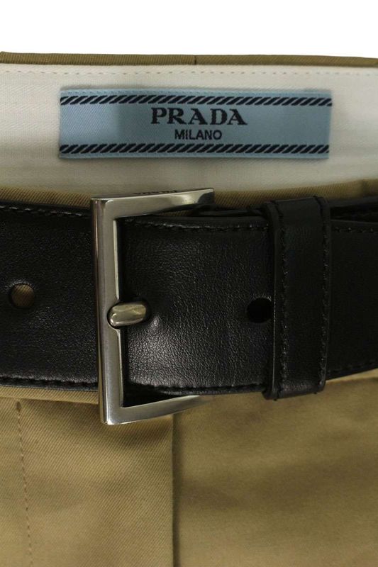Prada P275gk S222 14ZG Leather Belted Logo Plate Shorts Women 36