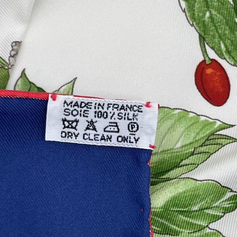 Hermes Carre 90 AU Coeur DES BOIS In The Woods Scarf Silk Navy With Box