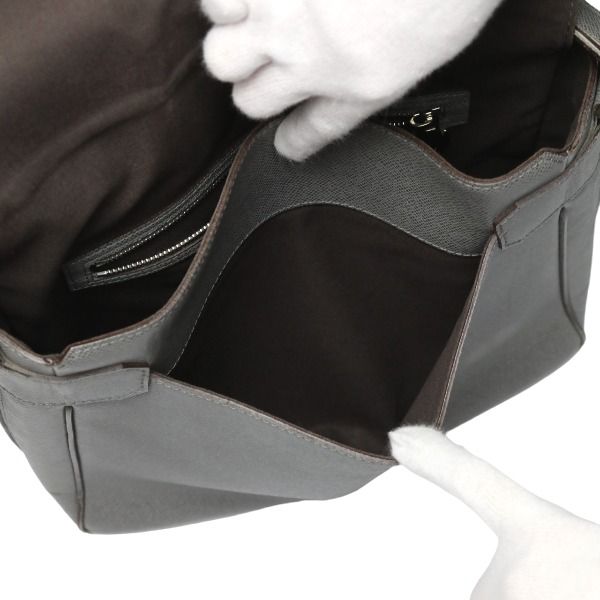 Louis Vuitton M32623 Taiga Men's Gentleman's Romain MM Shoulder Bag Louis